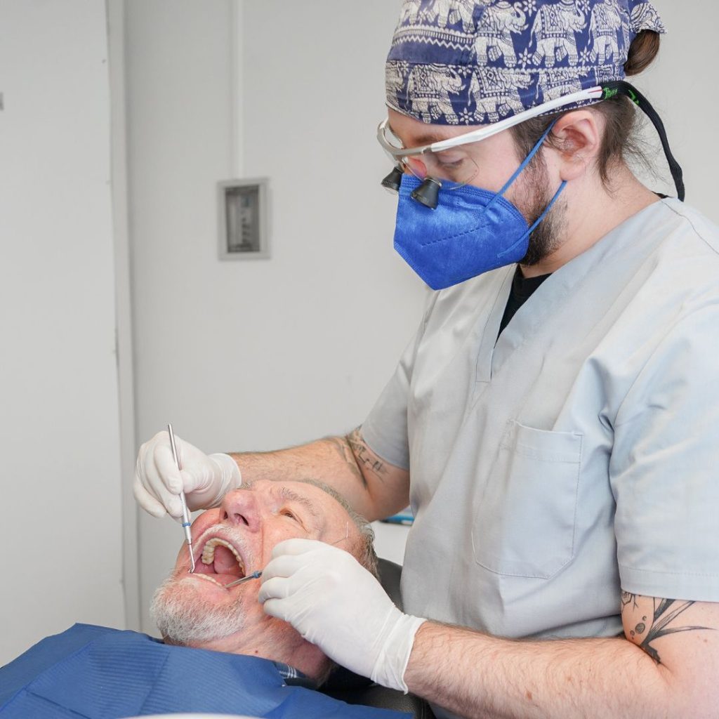 Home 19 Impianti dentali a Milano